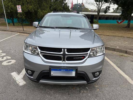 DODGE JOURNEY 3.6 RT V6 GASOLINA 4P AUTOMÁTICO DODGE JOURNEY 3.6 RT V6 GASOLINA 4P AUTOMÁTICO
